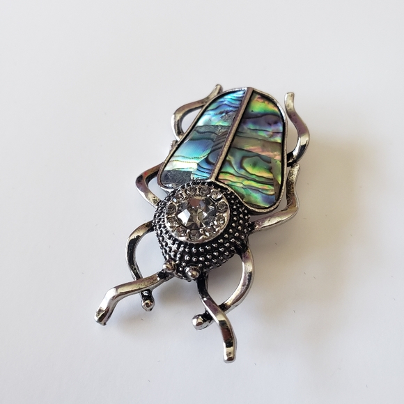 Abalone Beetle Brooch, with rignstone - Picture 3 of 6